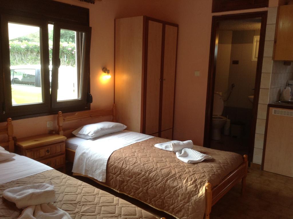 Studios Lalu Skiathos Town Ngoại thất bức ảnh